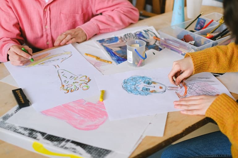 Libere sua criatividade com emocionantes páginas para colorir de